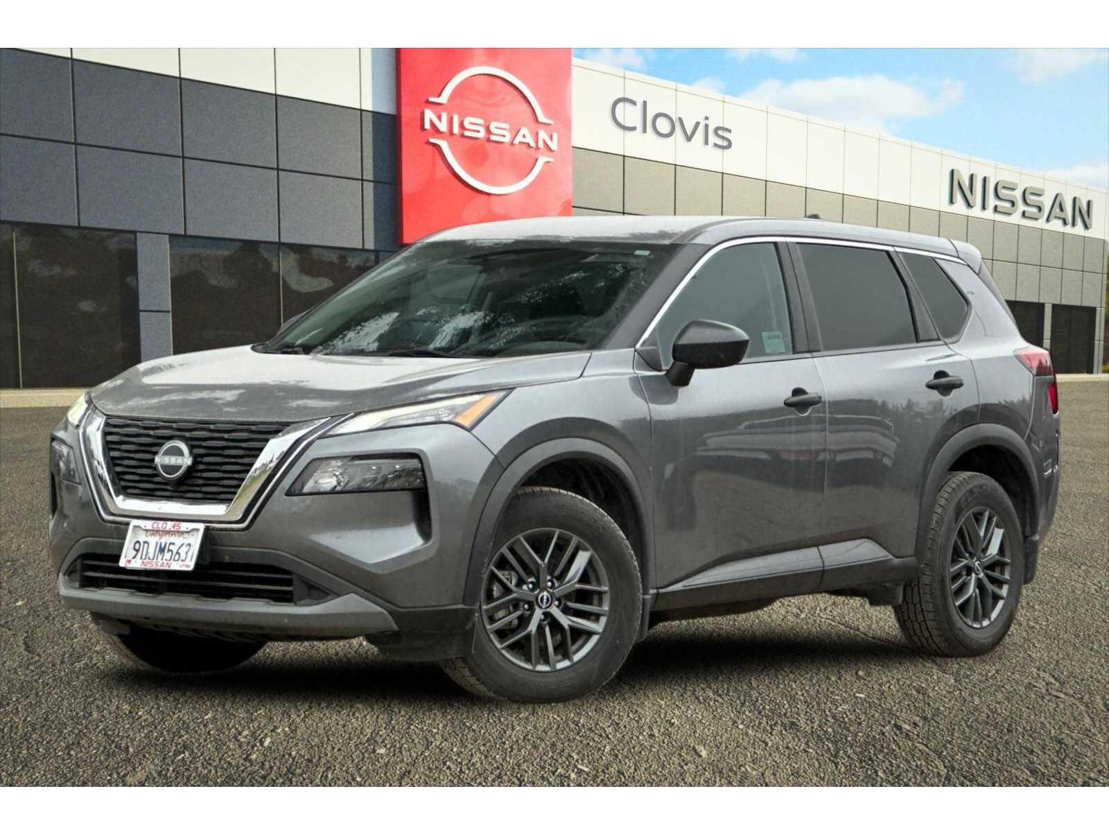 2023 Nissan Rogue S's photo