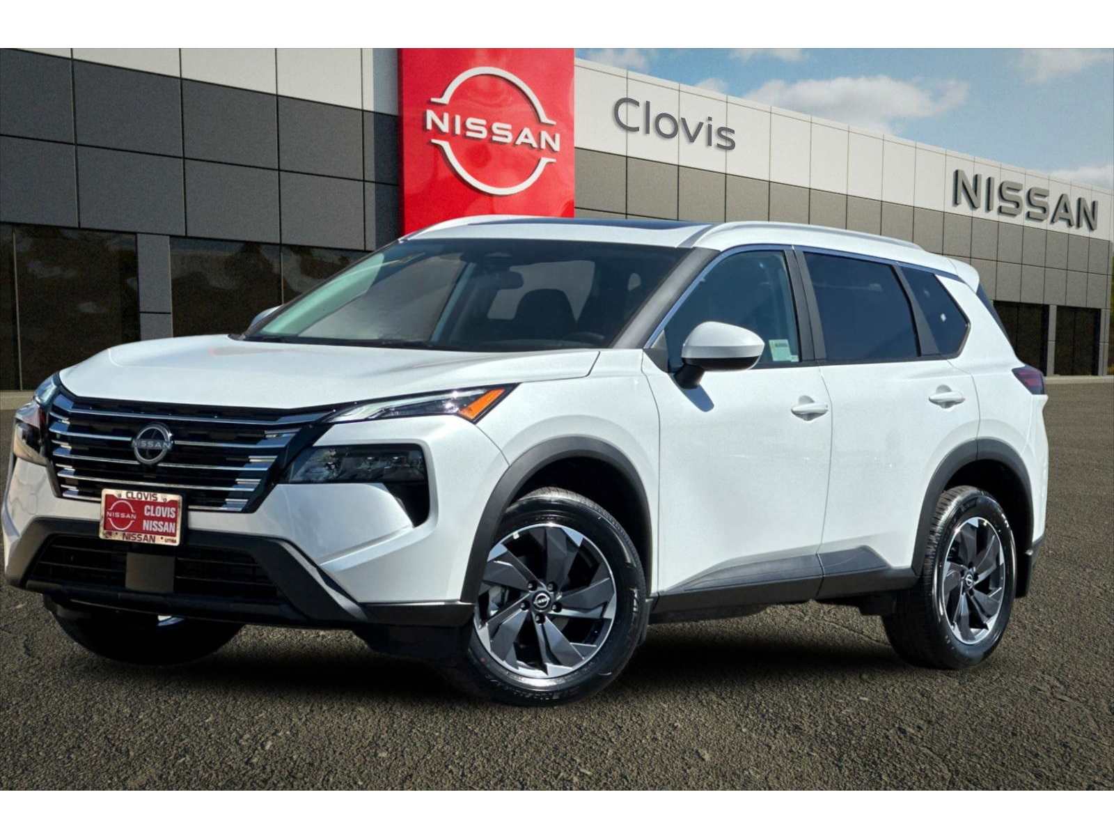 2026 Nissan Rogue SV's photo