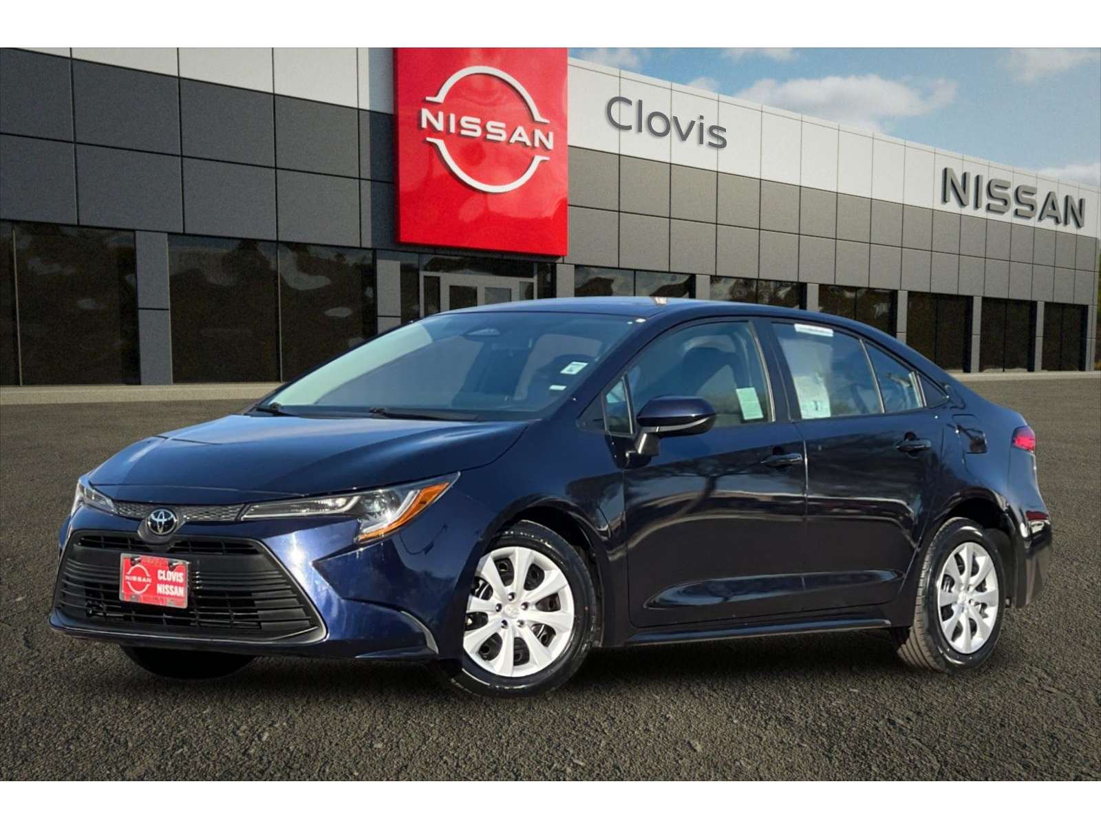 2024 Toyota Corolla LE's photo