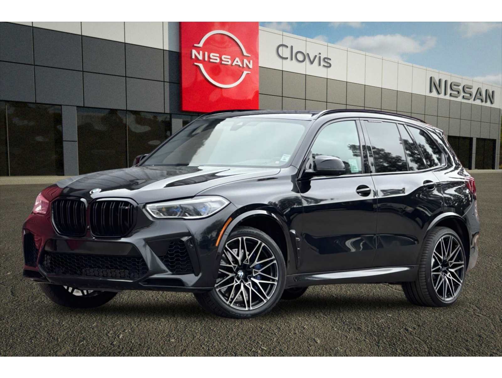 2021 BMW X5 M Base's photo