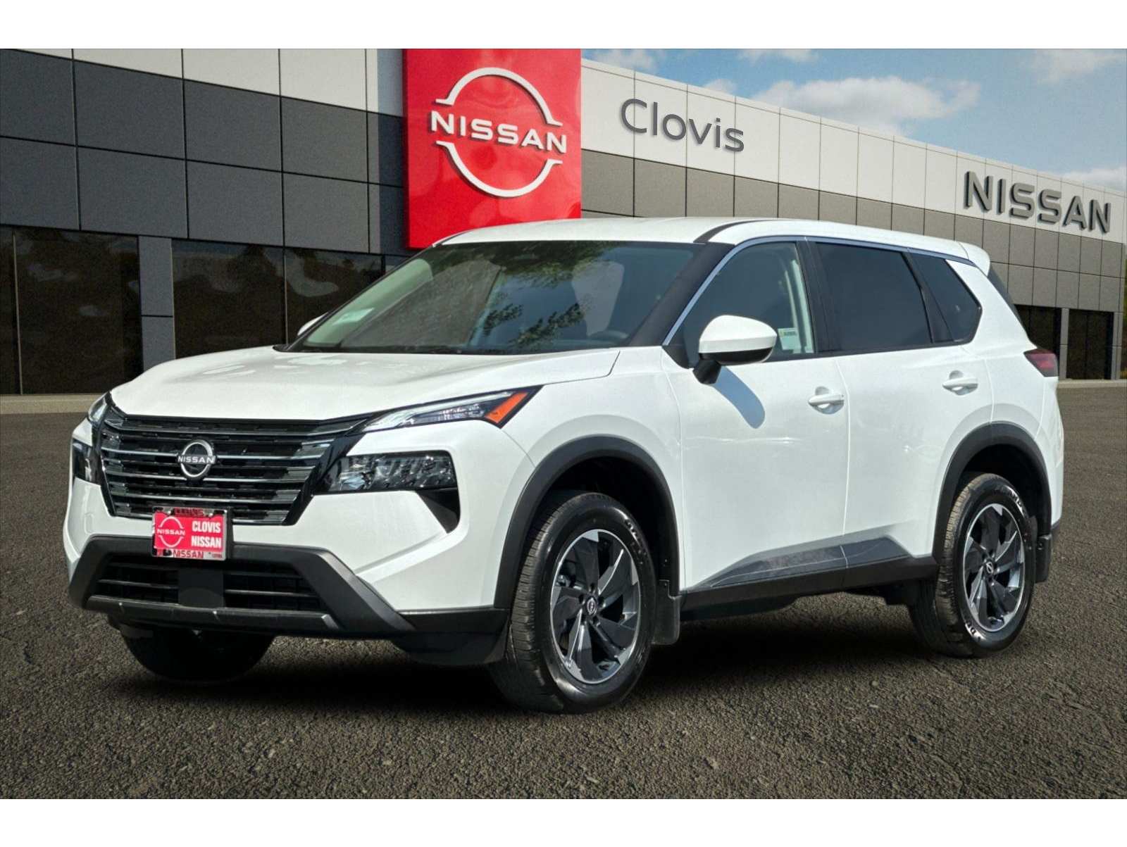 2026 Nissan Rogue SV's photo