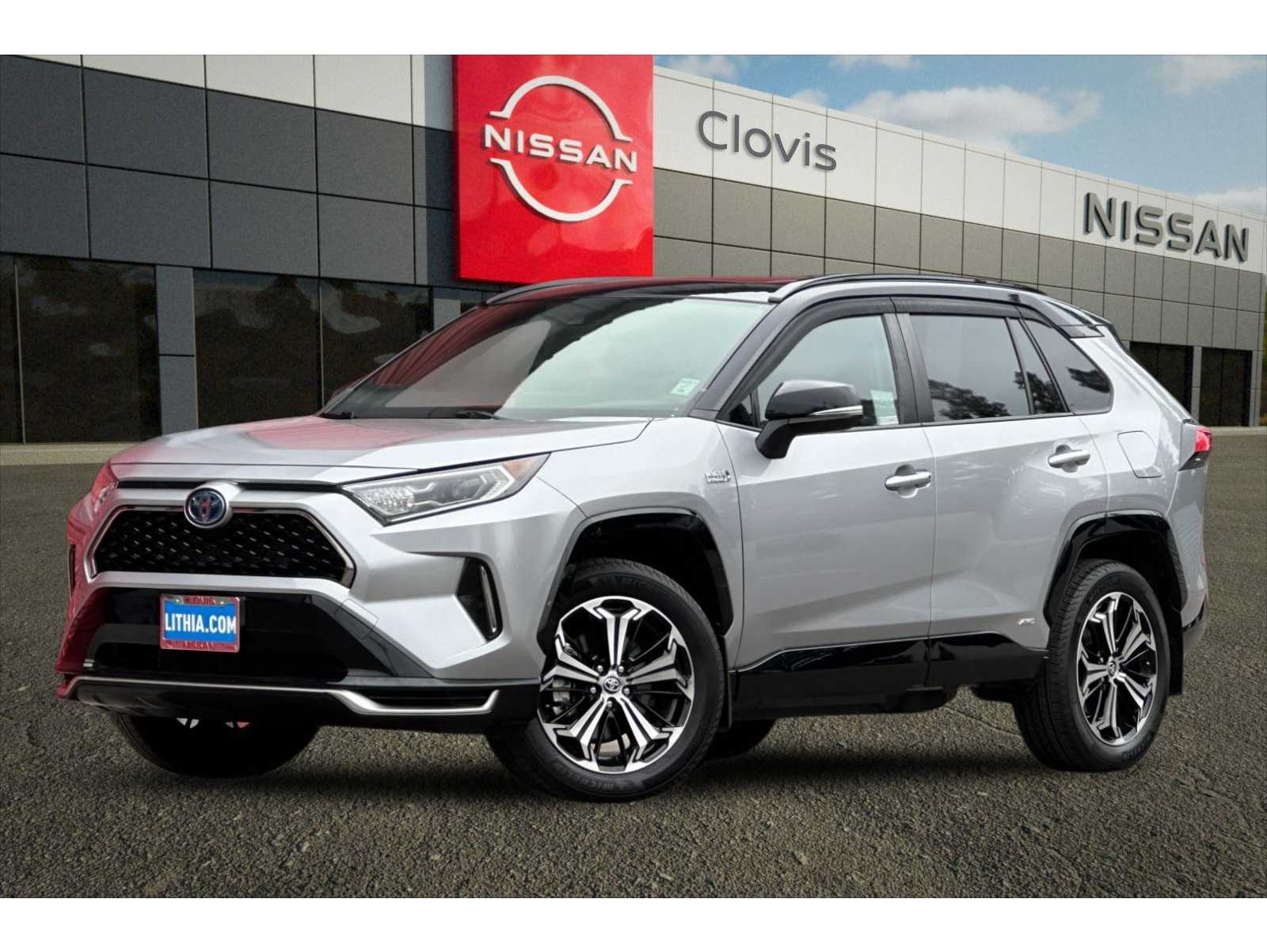2021 Toyota RAV4 XSE's photo