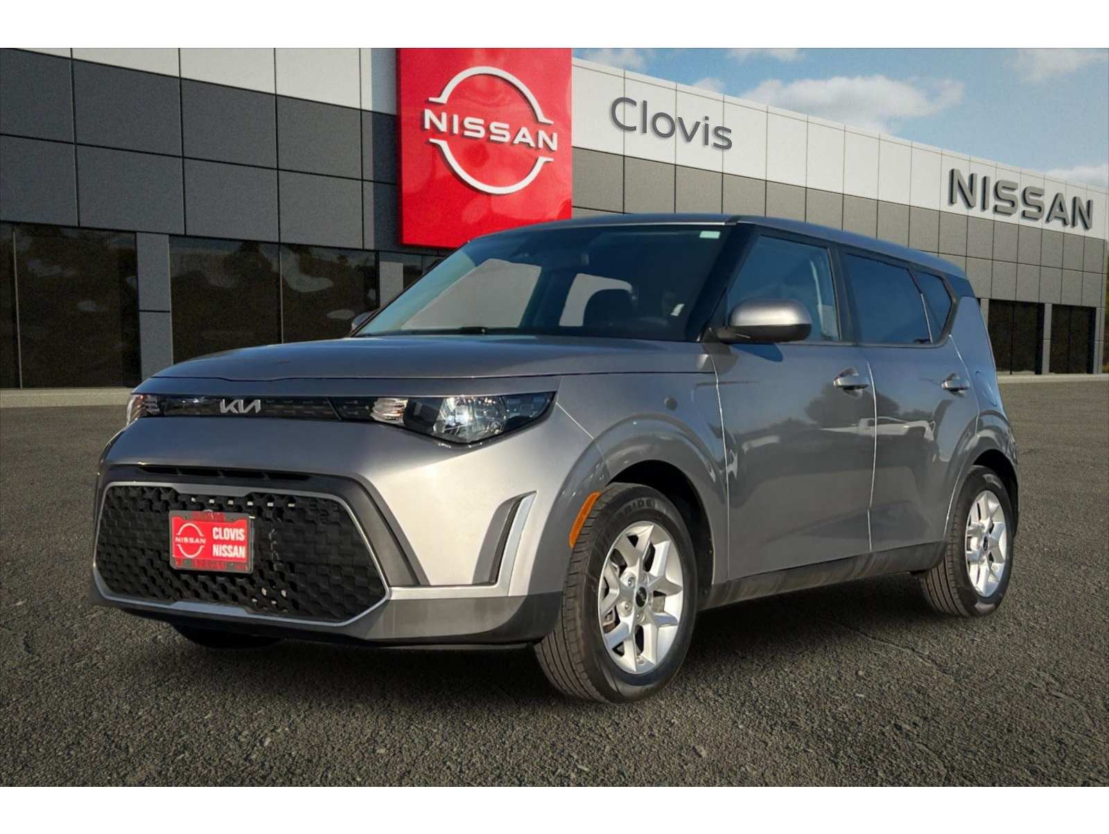 2023 Kia Soul LX's photo