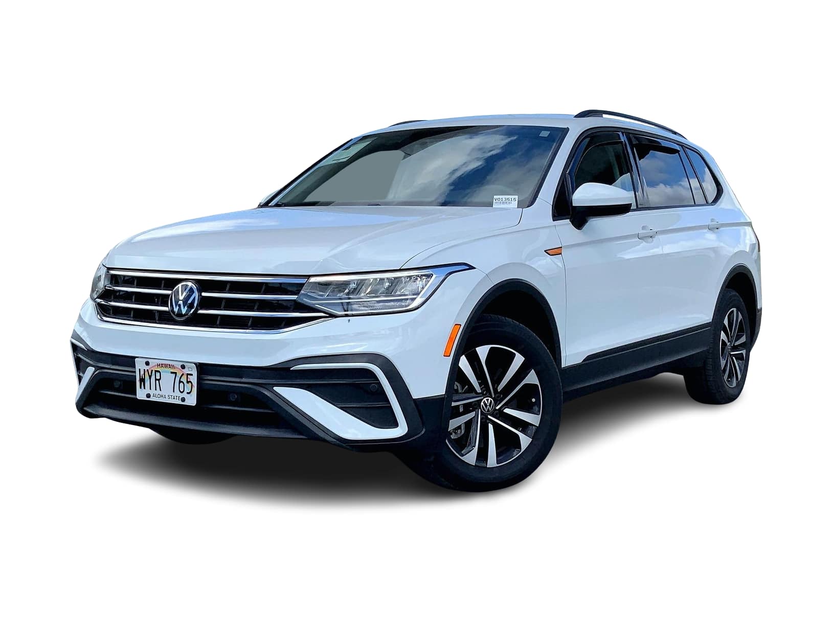 Thumbnail: 2022 Volkswagen Tiguan - 1