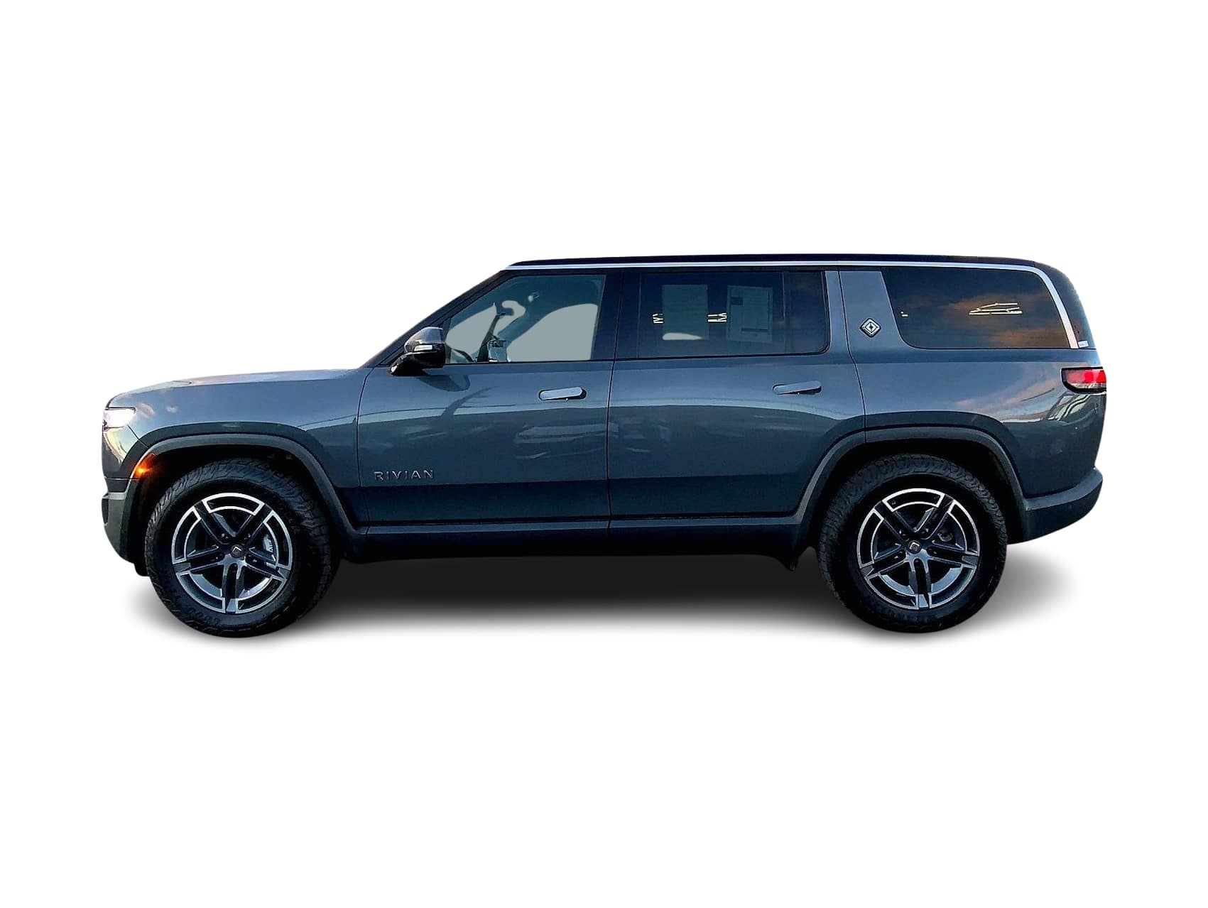 Thumbnail: 2025 Rivian R1S - 1