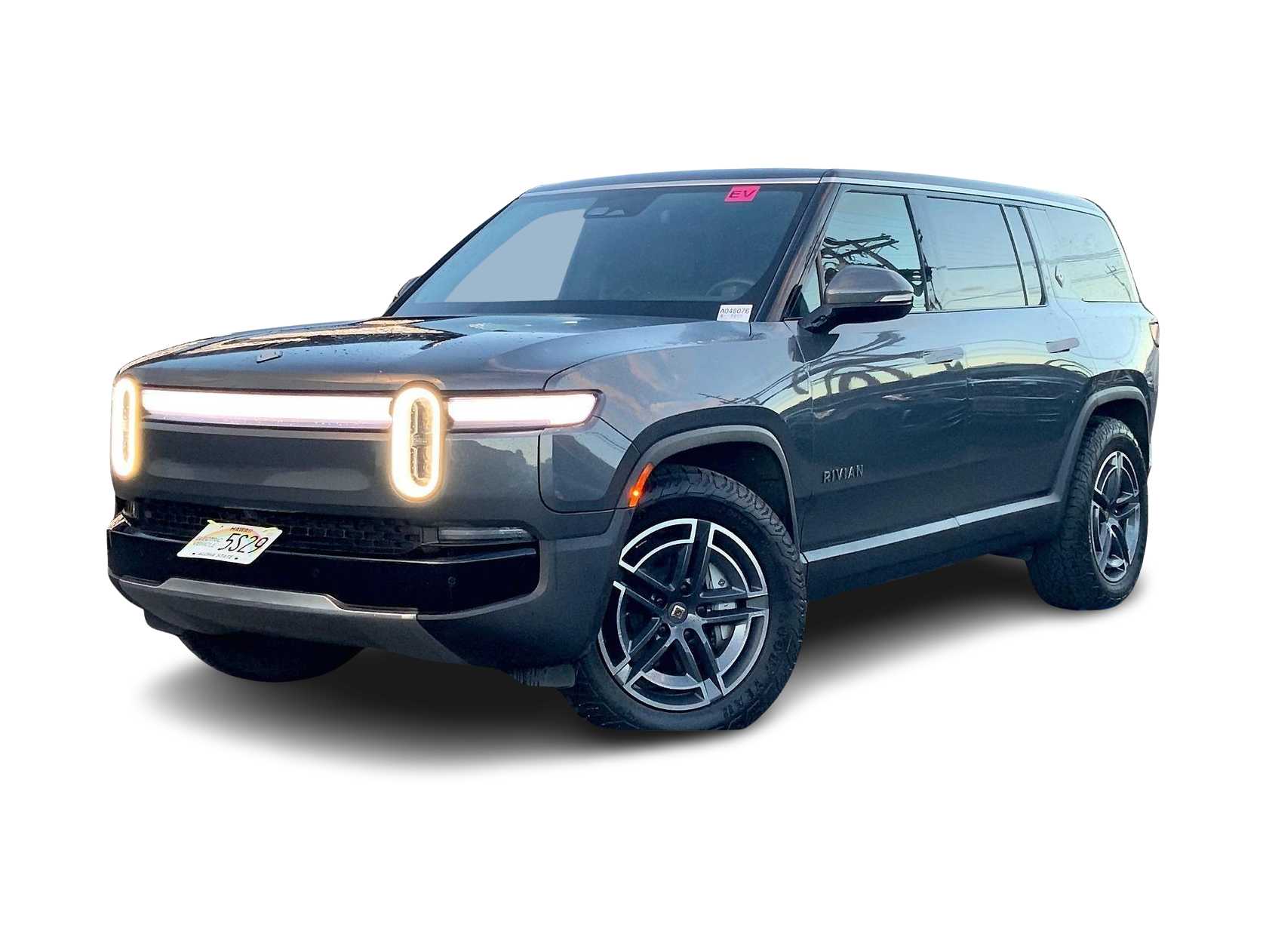 2025 Rivian R1S Adventure -
                  Honolulu, HI