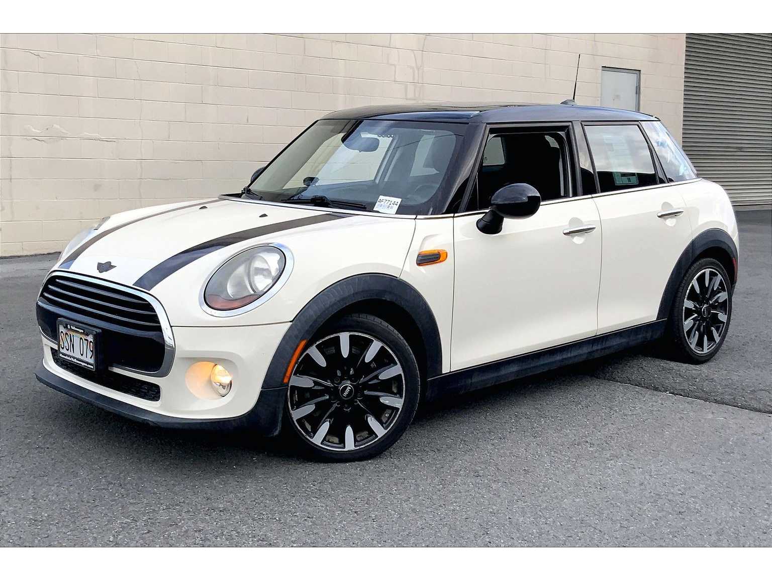 2017 MINI Cooper
