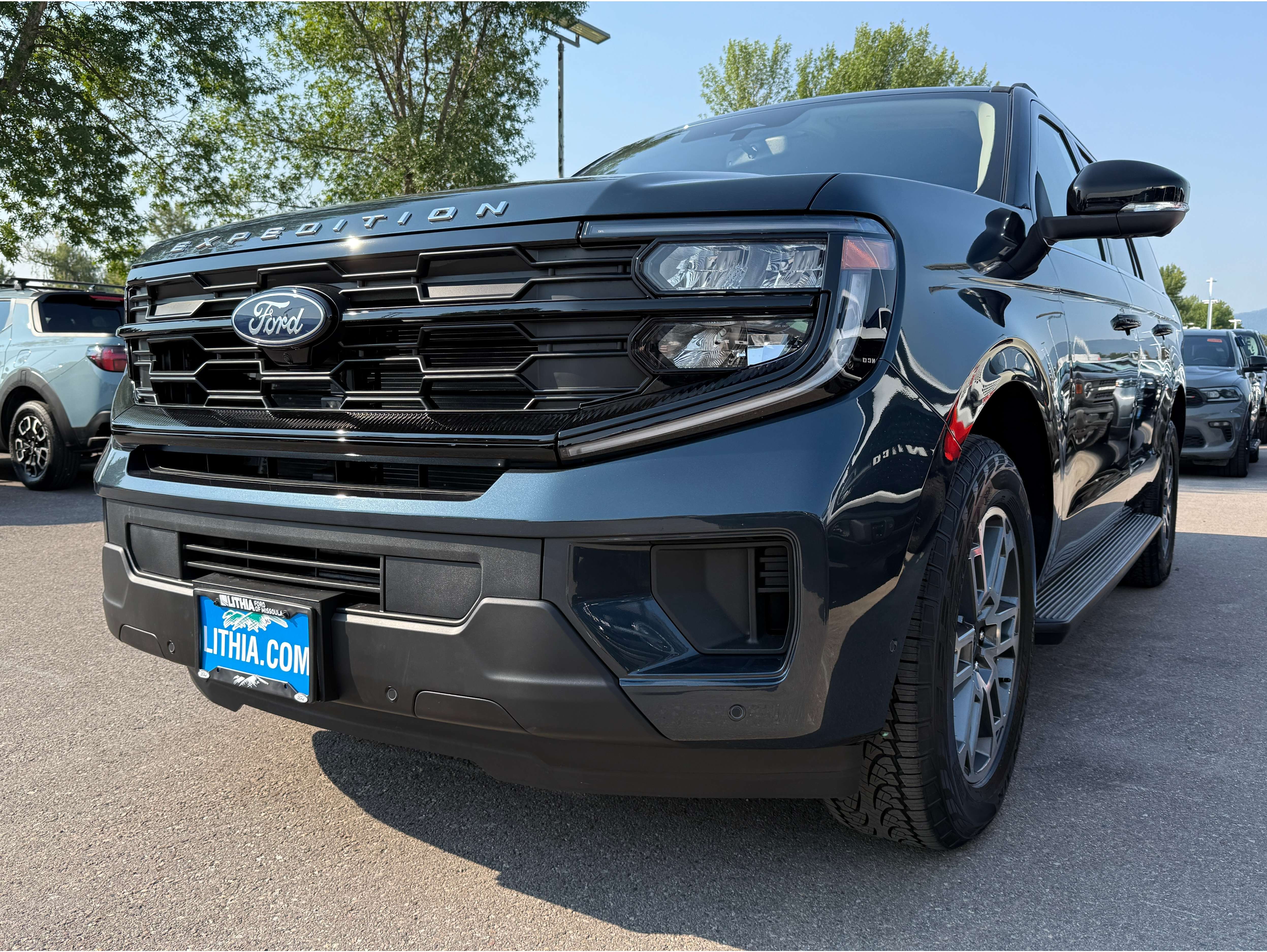 2025 Ford Expedition Active's photo