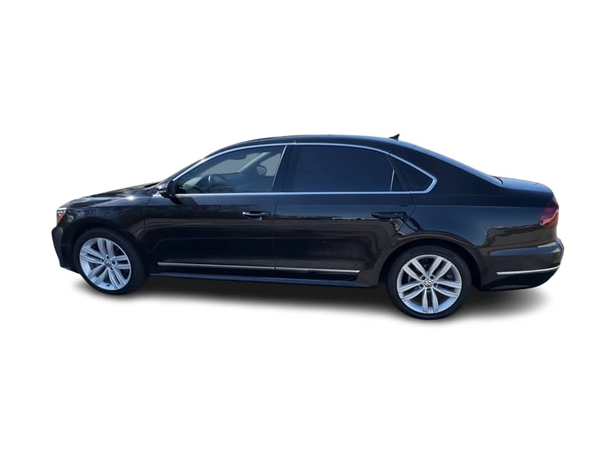 2018 Volkswagen Passat SEL -
                Freehold, NJ
