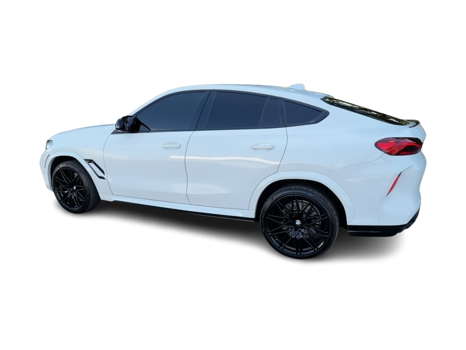 Thumbnail: 2022 BMW X6 - 1