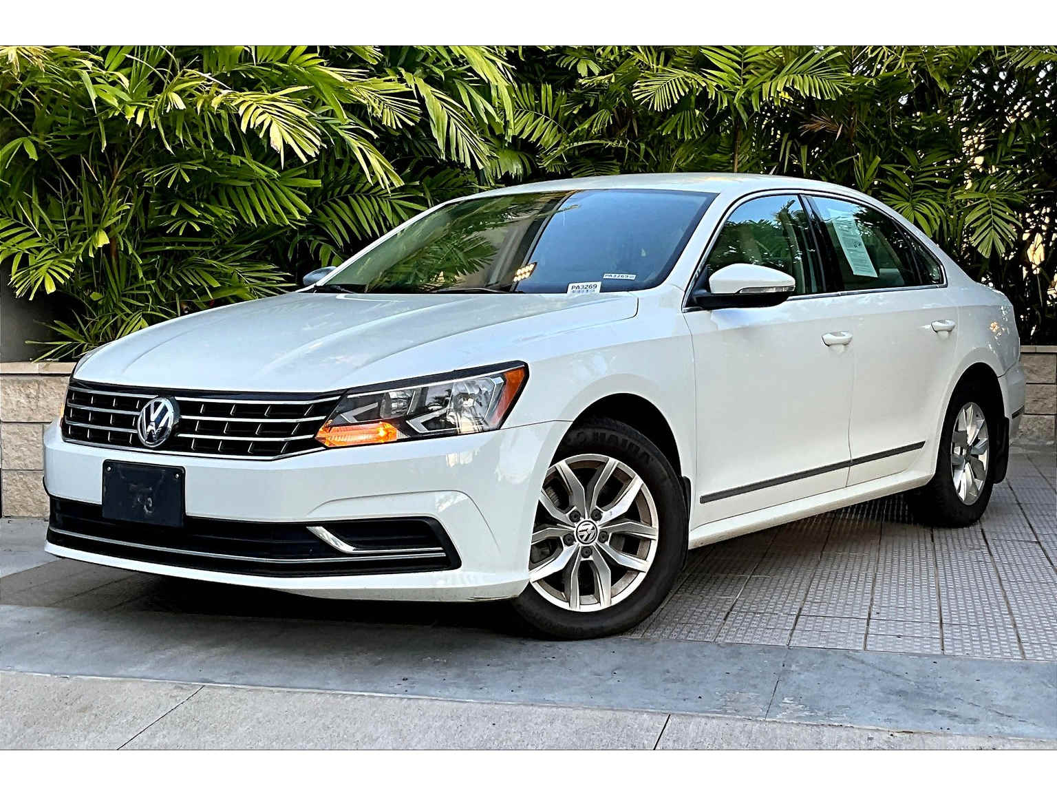 2017 Volkswagen Passat S