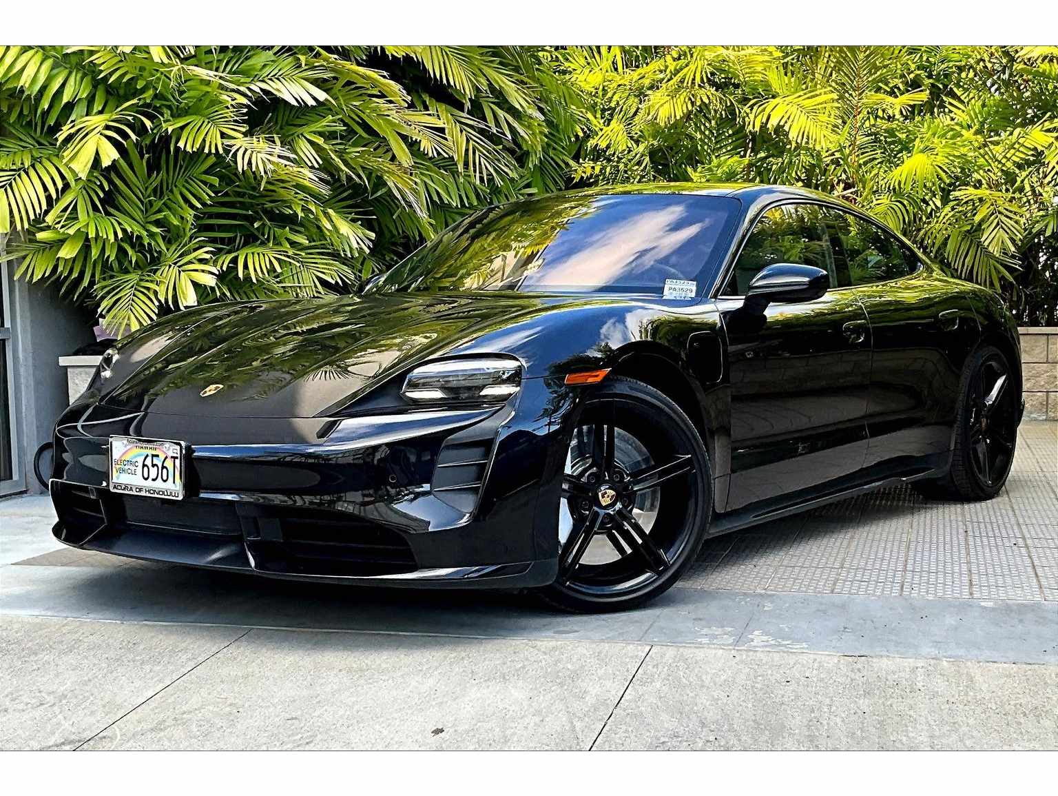 2020 Porsche Taycan Turbo