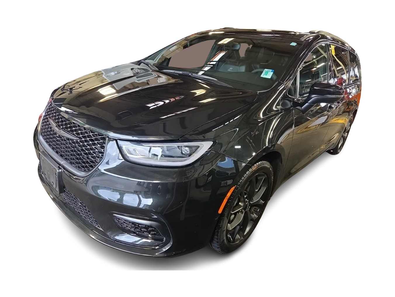 Thumbnail: 2023 Chrysler Pacifica - 1