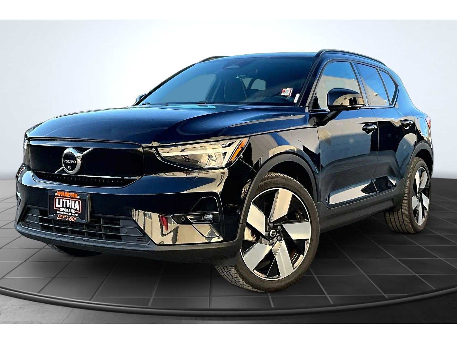 2023 Volvo XC40