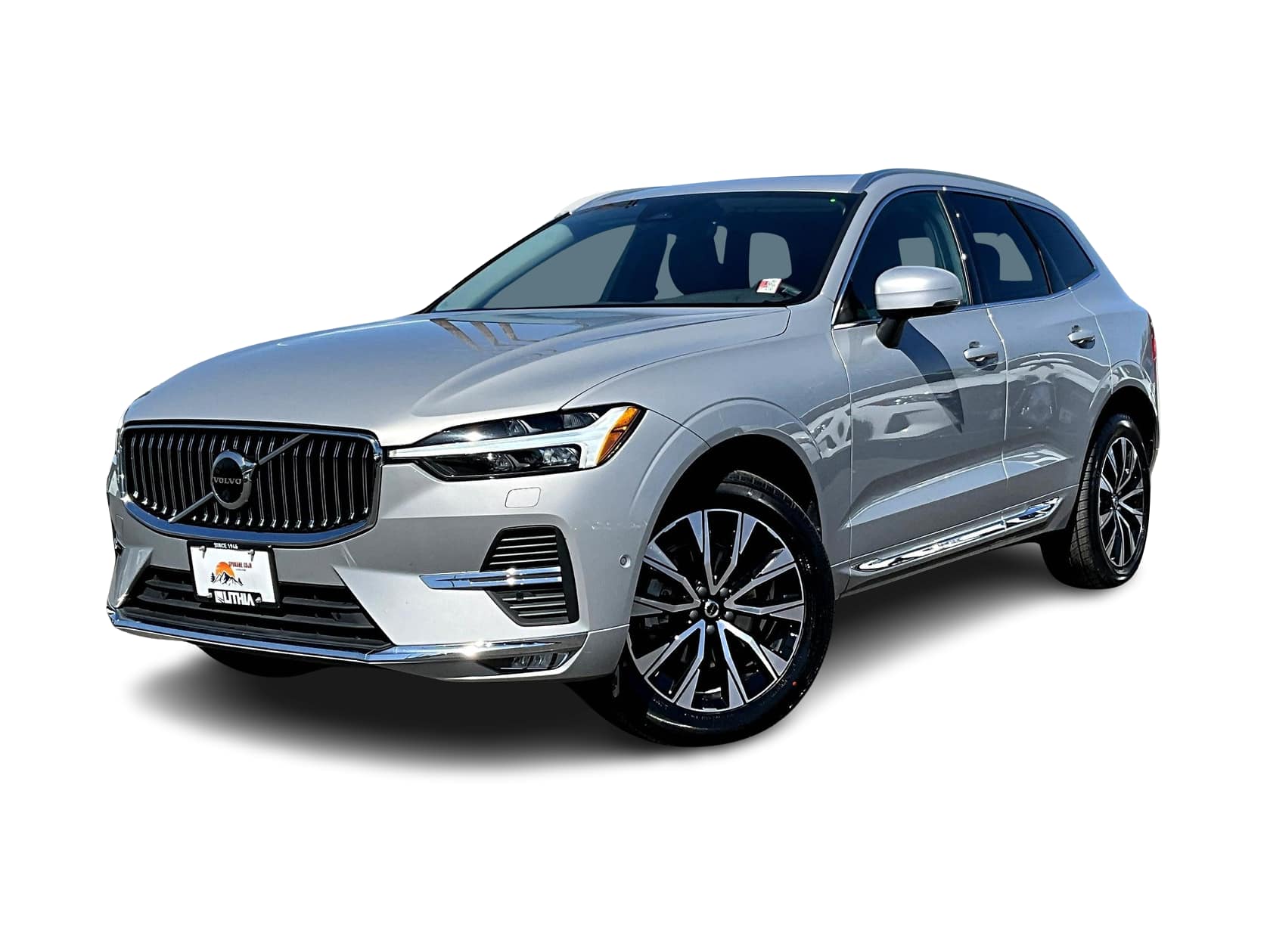 2023 Volvo XC60 B5 Plus Hero Image