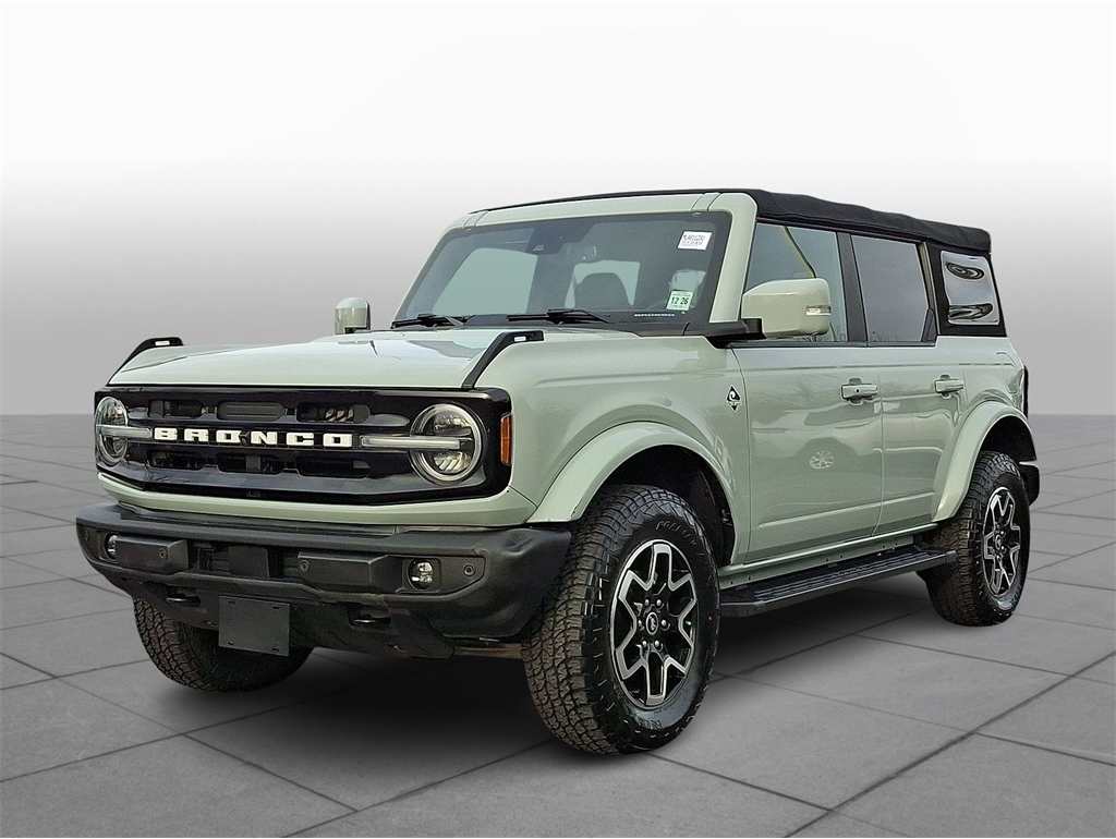 2021 Ford Bronco 4-Door Outer Banks's photo