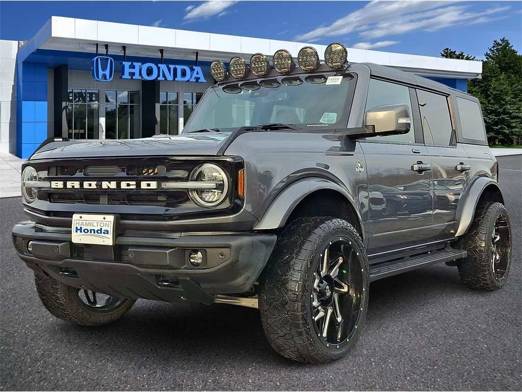 2023 Ford Bronco 4-Door Outer Banks
