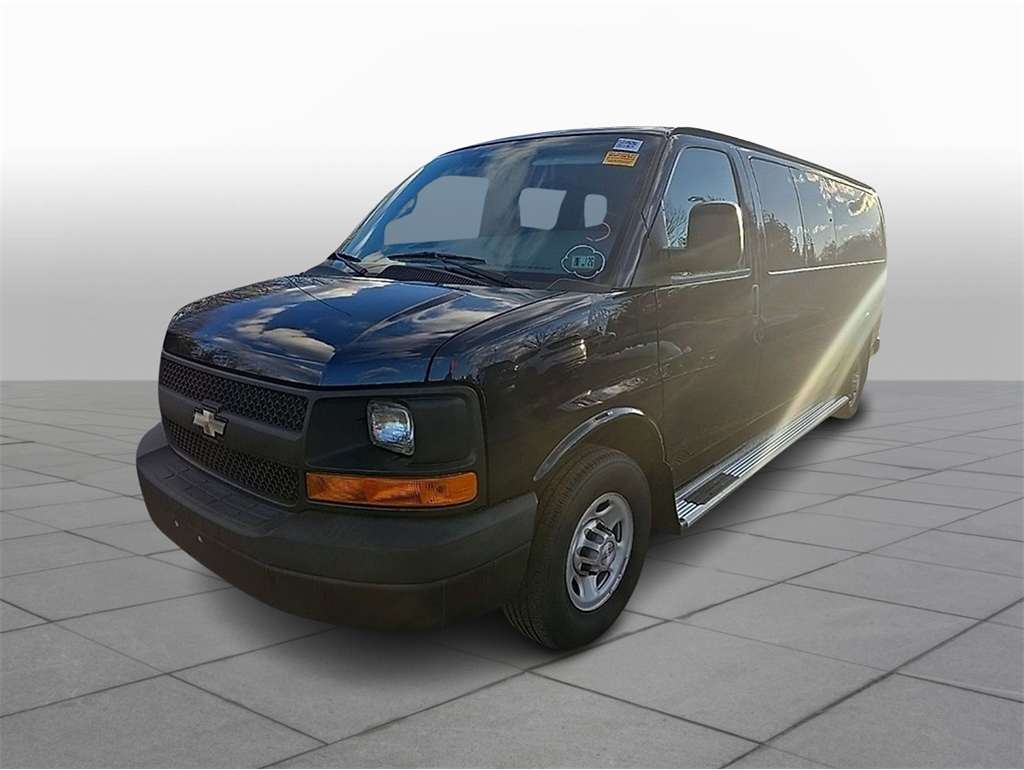 2014 Chevrolet Express Passenger LS's photo