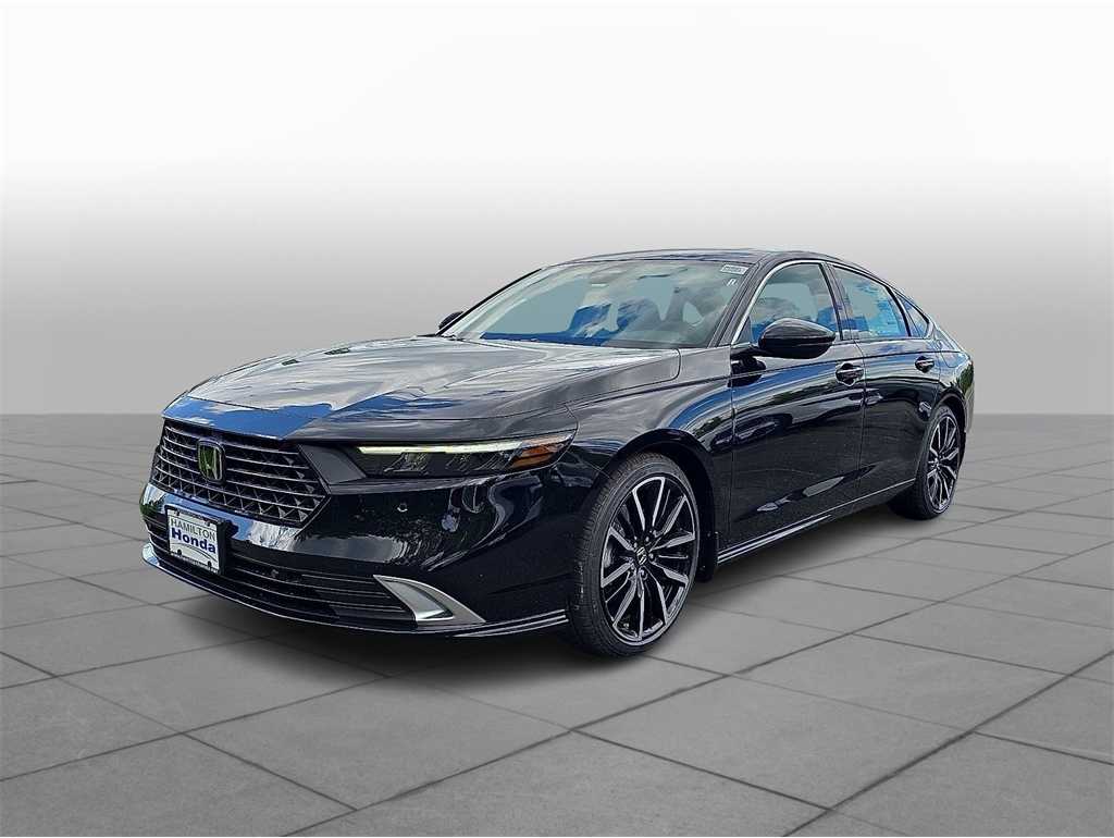 2025 Honda Accord Hybrid Touring's photo
