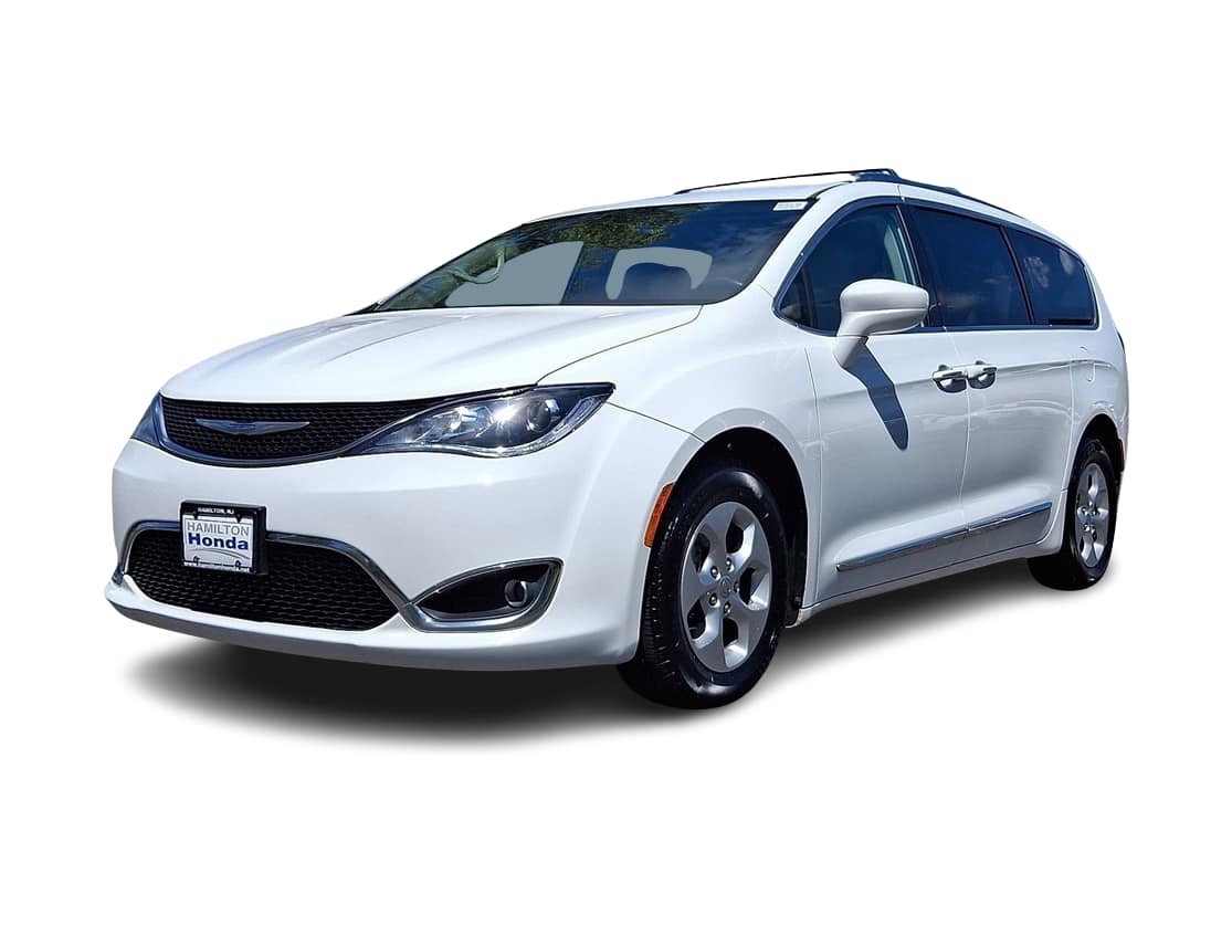 2017 Chrysler Pacifica  -
                  Hamilton Township, NJ