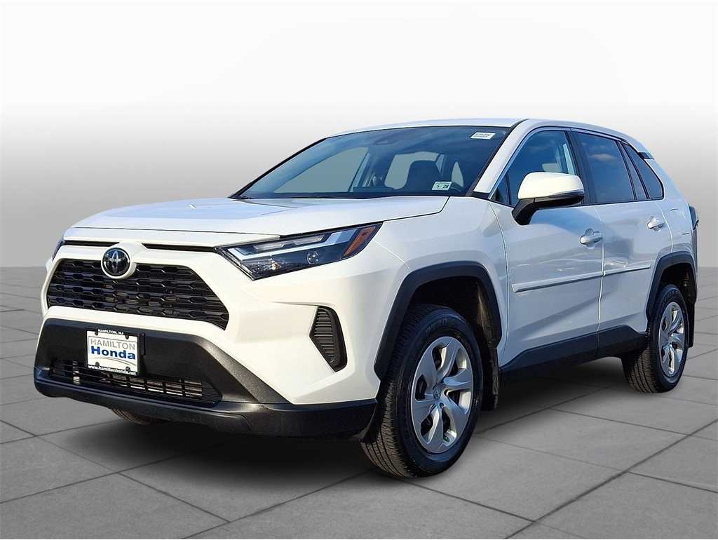 2023 Toyota RAV4 LE's photo