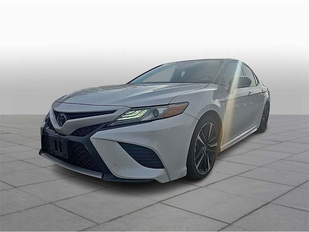 2019 Toyota Camry XSE's photo