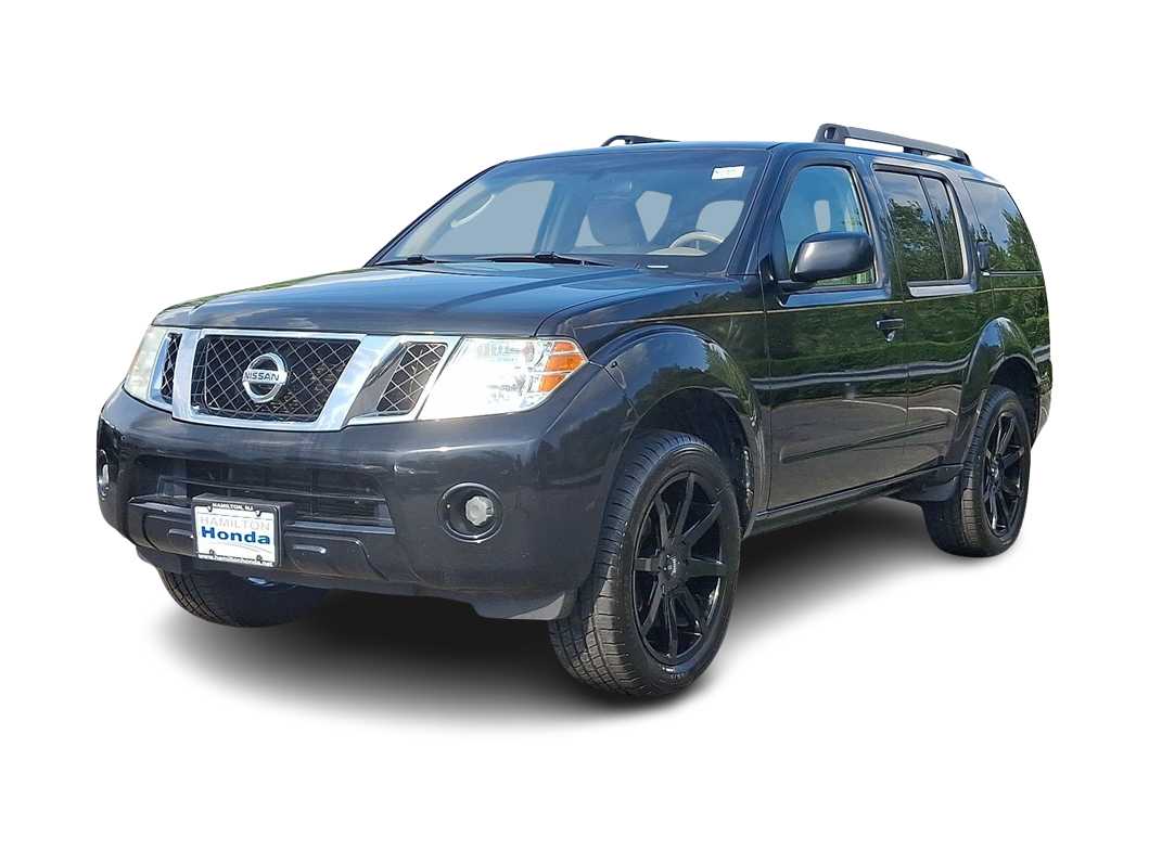 Thumbnail: 2011 Nissan Pathfinder - 1