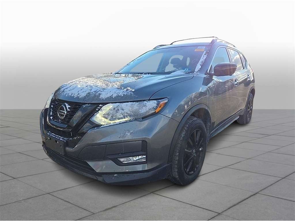 2018 Nissan Rogue SV's photo