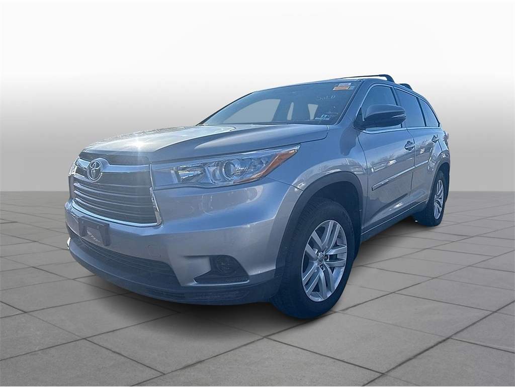 2015 Toyota Highlander LE Plus's photo
