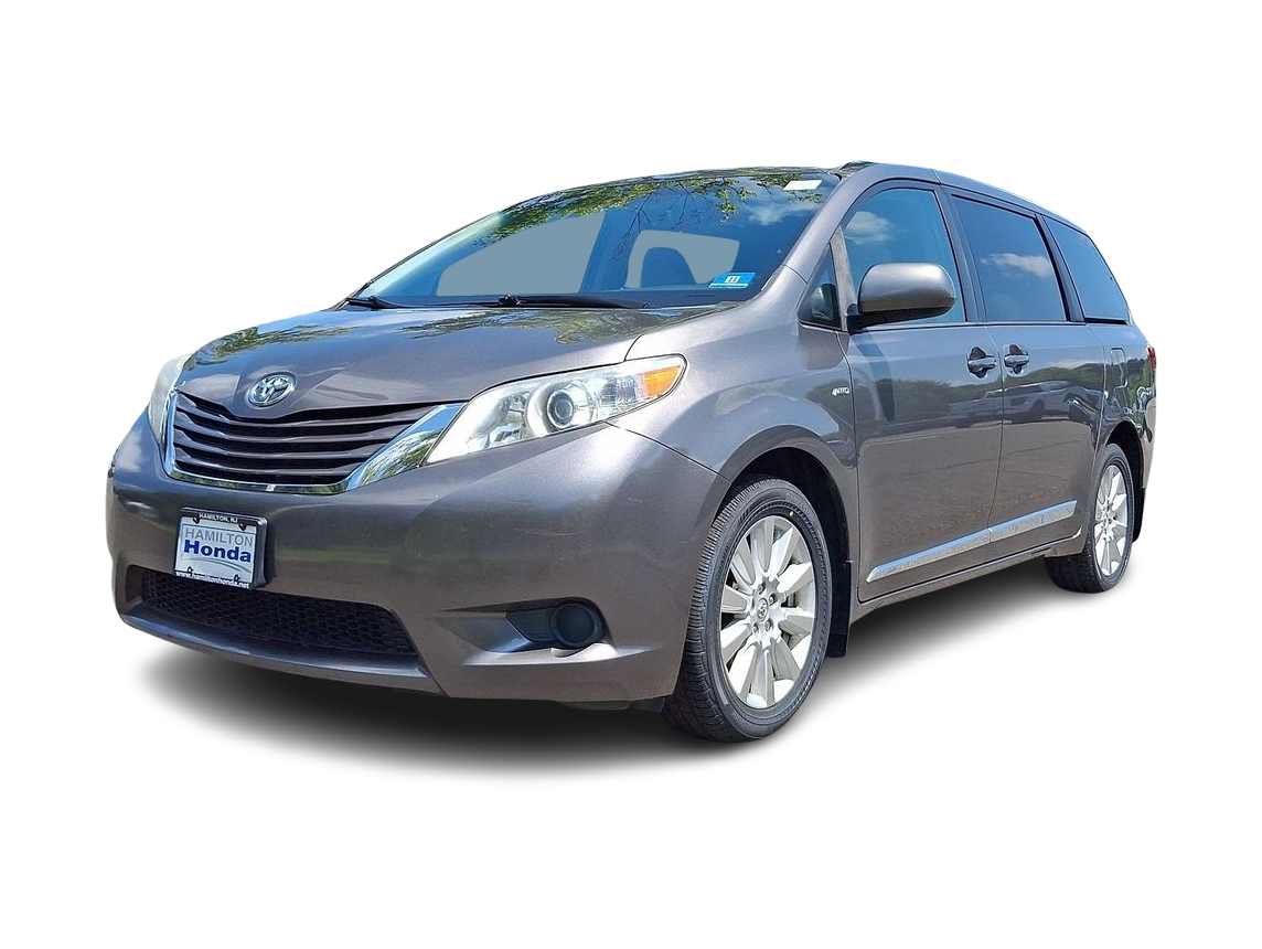 2017 Toyota Sienna LE -
                  Hamilton Township, NJ