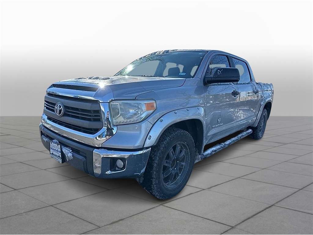 2014 Toyota Tundra SR5's photo