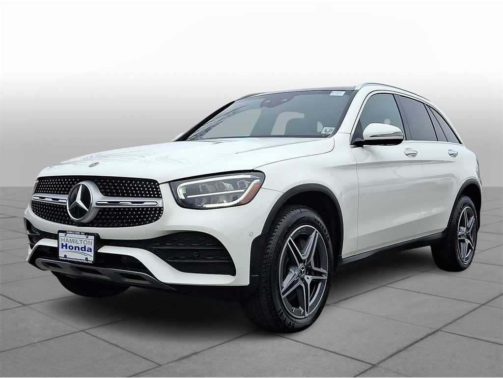 2022 Mercedes-Benz GLC GLC300's photo