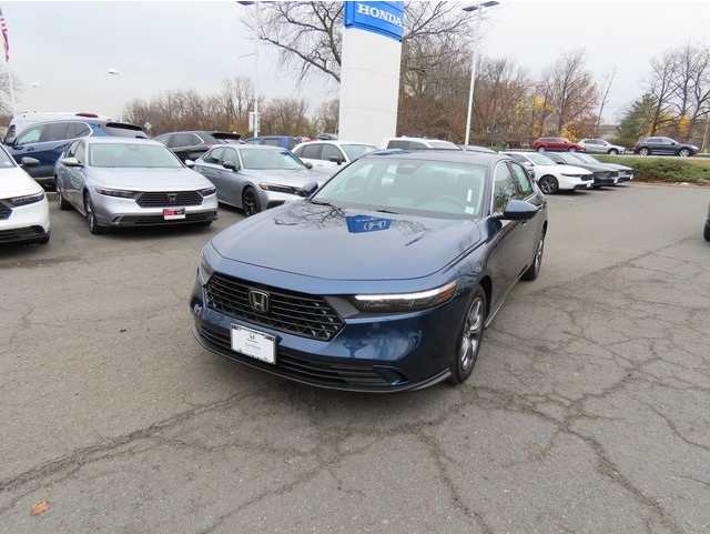 2024 Honda Accord EX's photo