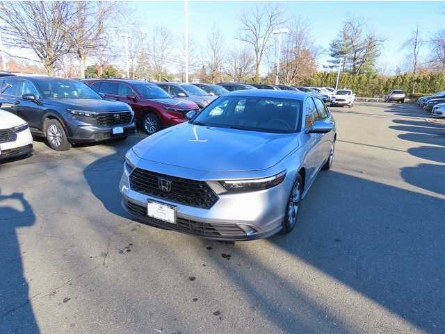 2024 Honda Accord EX's photo