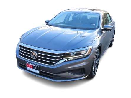 2022 Volkswagen Passat SE Hero Image