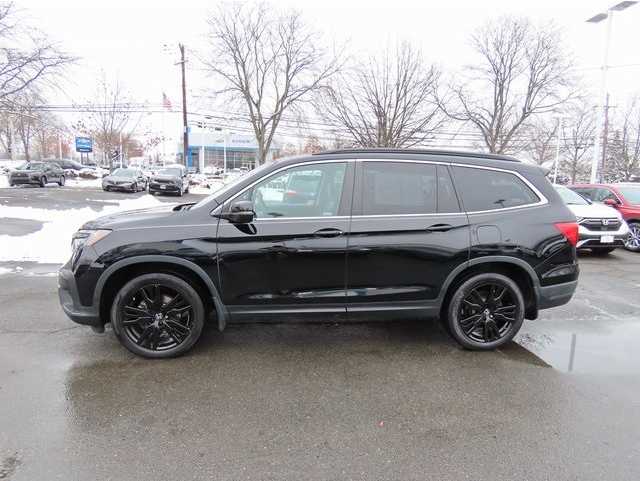 2022 Honda Pilot SE's photo