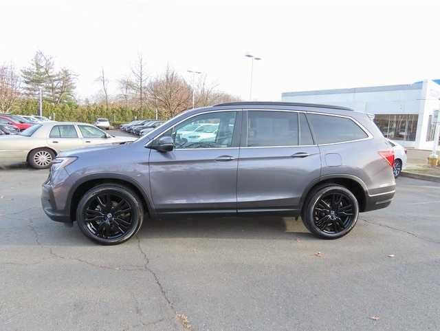 2022 Honda Pilot SE's photo