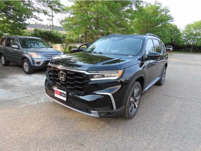 2025 Honda Pilot Elite's photo