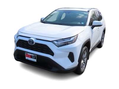 2022 Toyota RAV4 XLE -
                Nanuet, NY