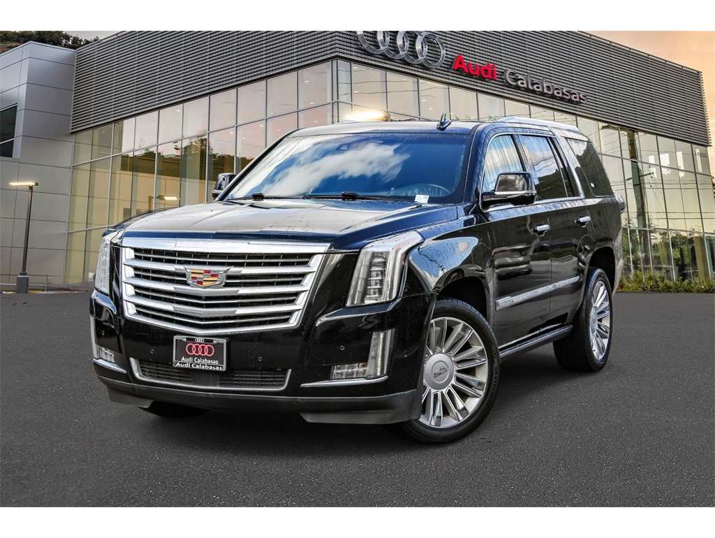 2017 Cadillac Escalade Platinum's photo