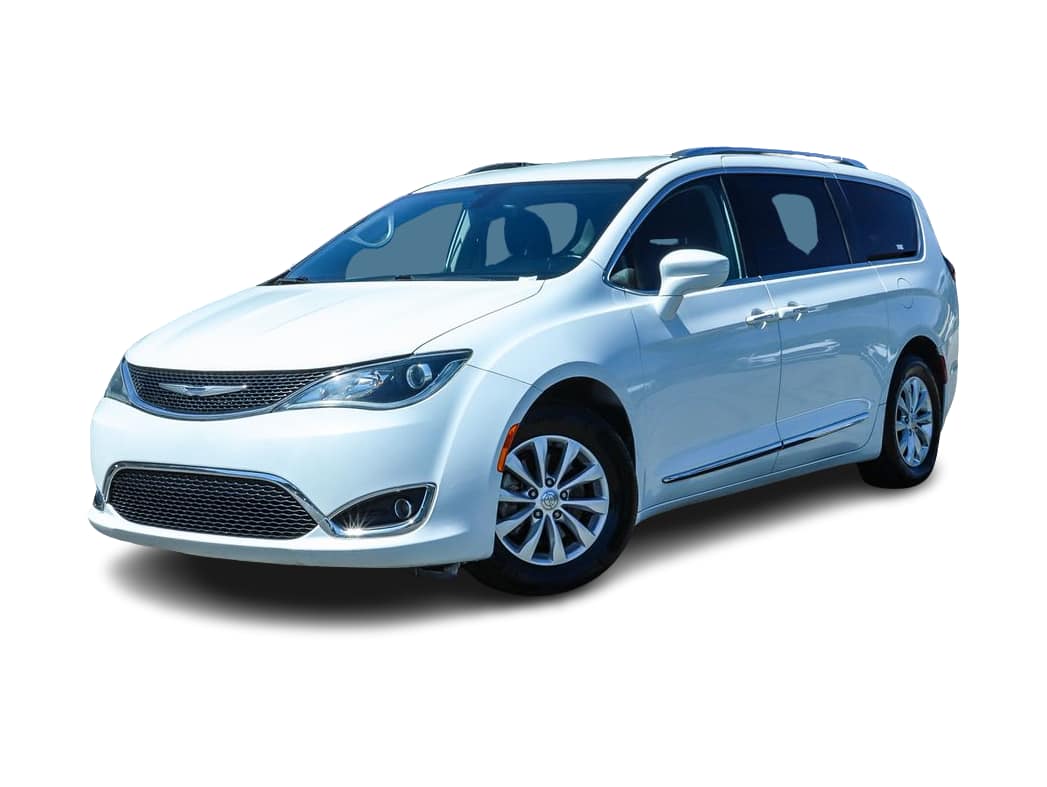 2018 Chrysler Pacifica Touring L -
                  Calabasas, CA