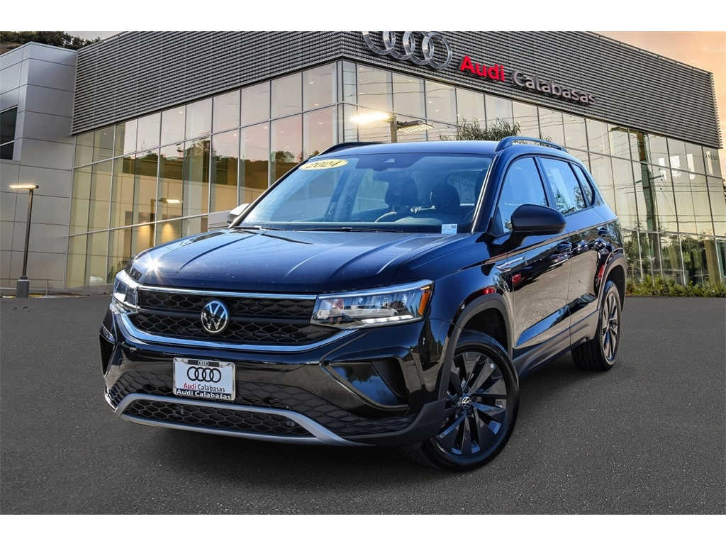 2024 Volkswagen Taos S's photo