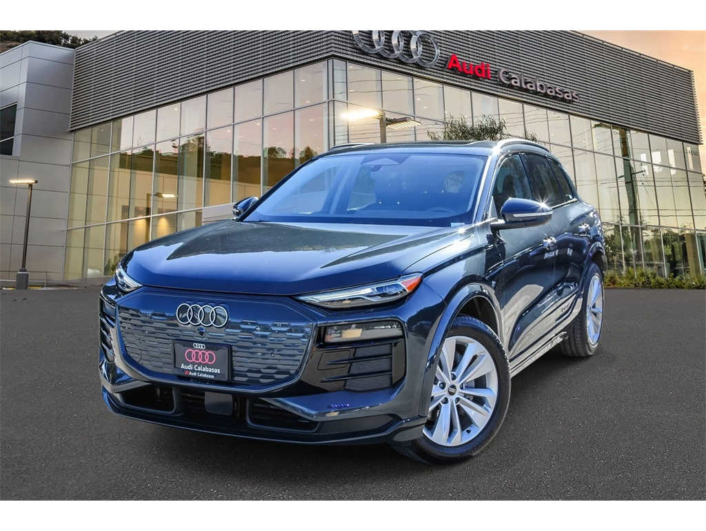 2025 Audi Q6 e-tron Premium