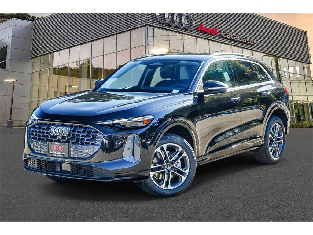 2025 Audi New Q5 Premium's photo