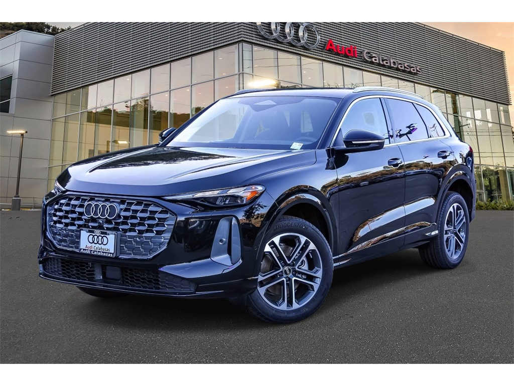 2025 Audi New Q5 Premium's photo