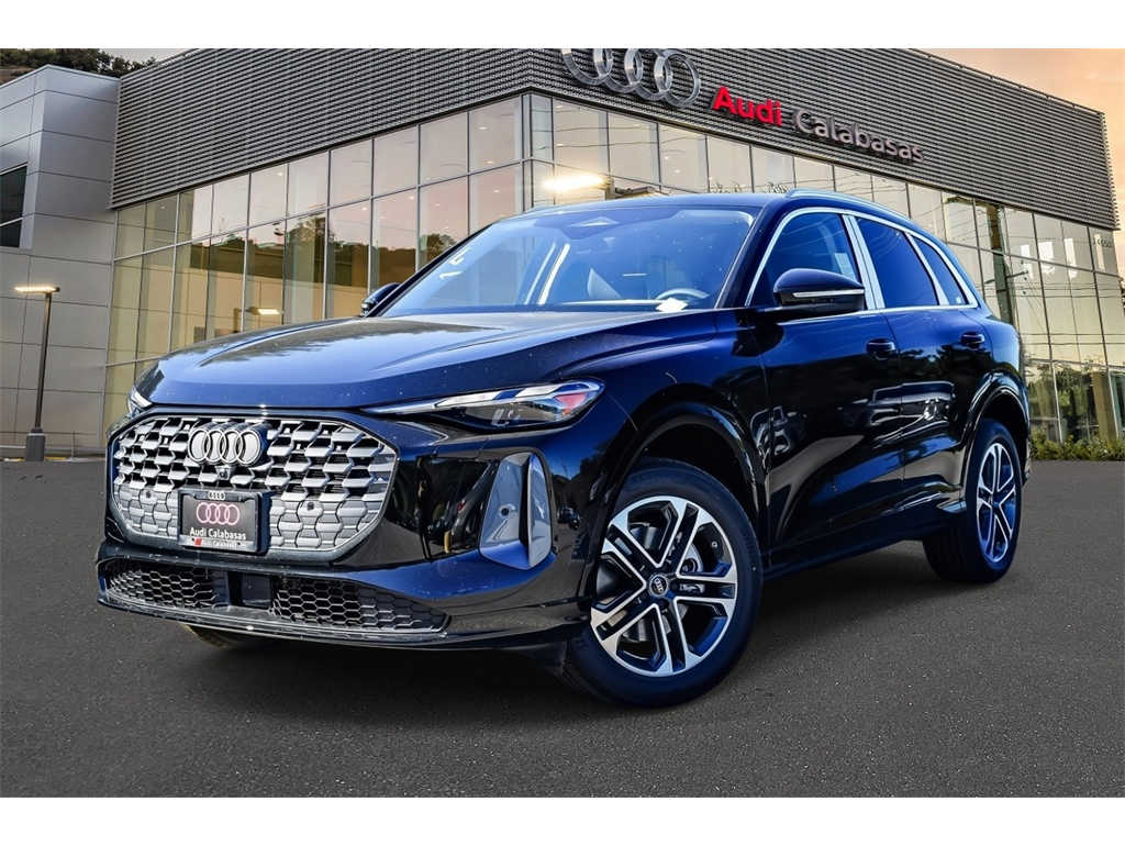 2025 Audi New Q5 Premium's photo