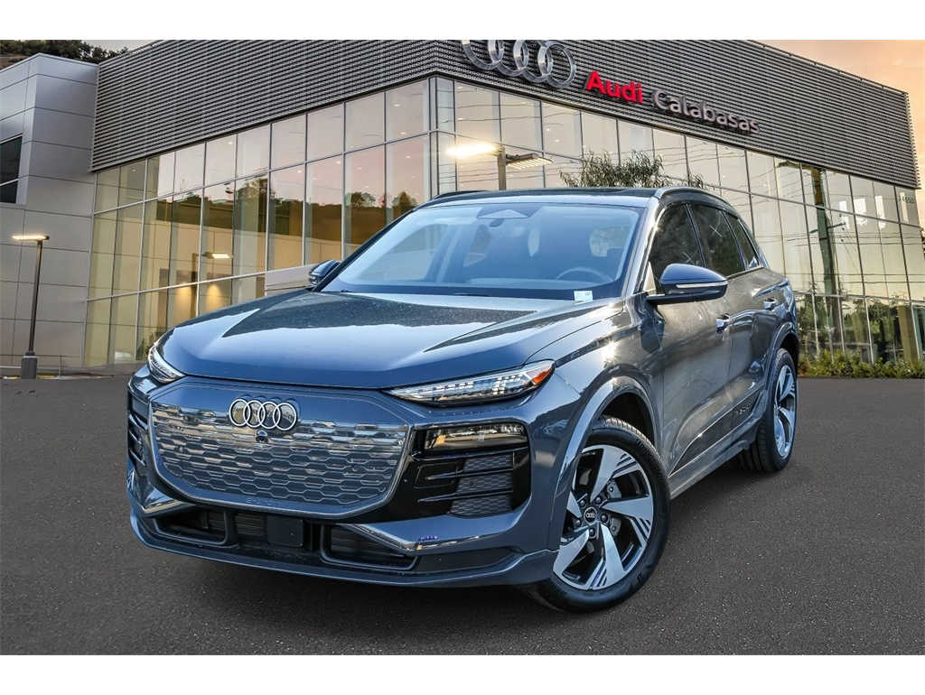 2025 Audi Q6 e-tron Premium Plus