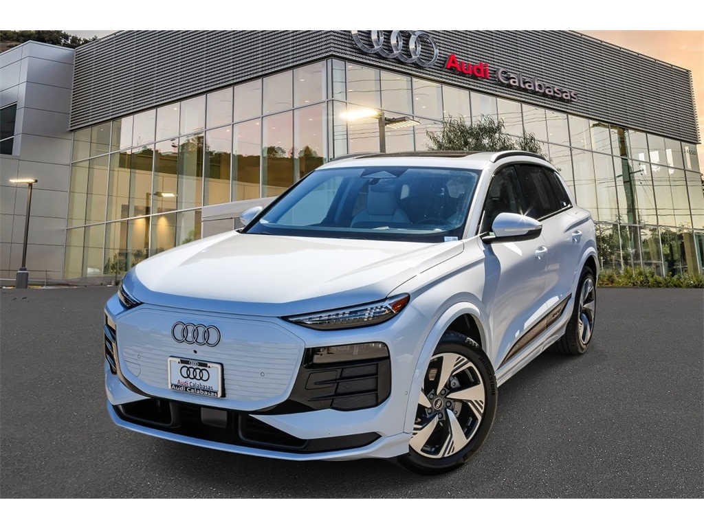2025 Audi Q6 e-tron Premium Plus