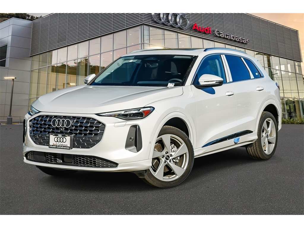 2025 Audi New Q5 Premium Plus's photo