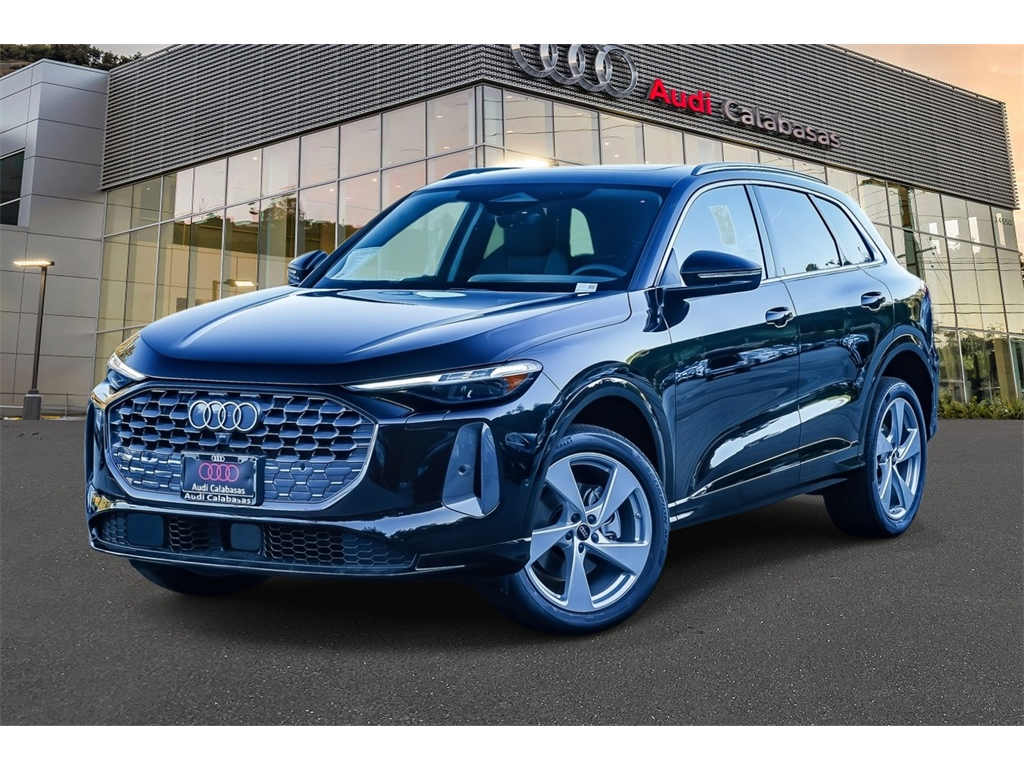 2025 Audi Q5 Premium Plus's photo